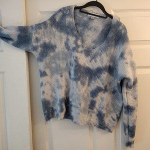 Knox Rose tie dye V-neck pull over
